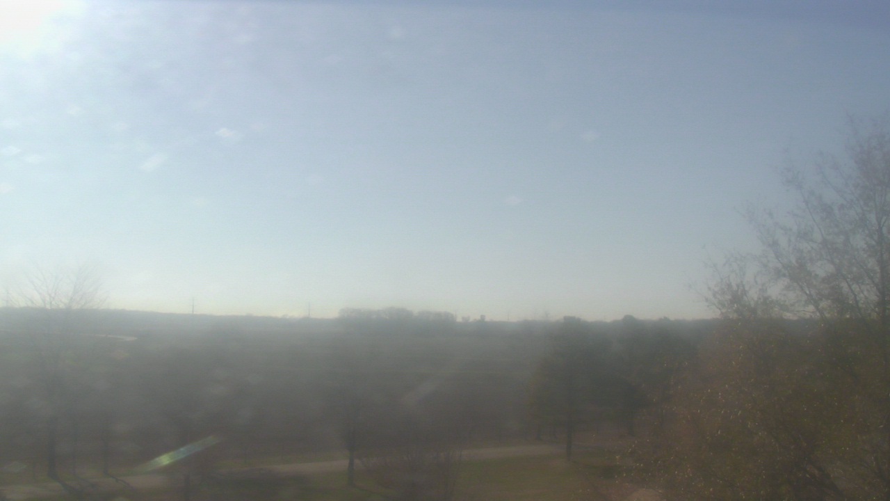 Thumbnail for current weather camera view from Walkers Bluff in Cambria, Illinois