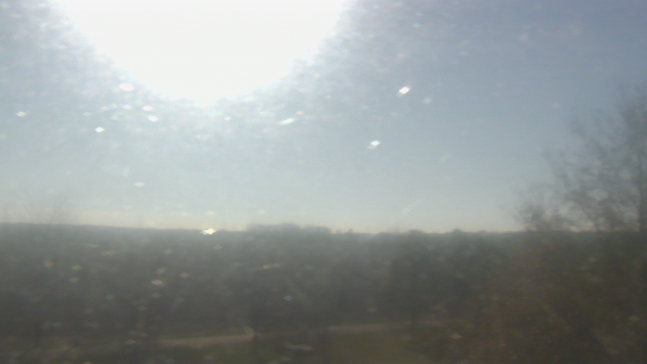 Thumbnail for current weather camera view from Walkers Bluff in Cambria, Illinois