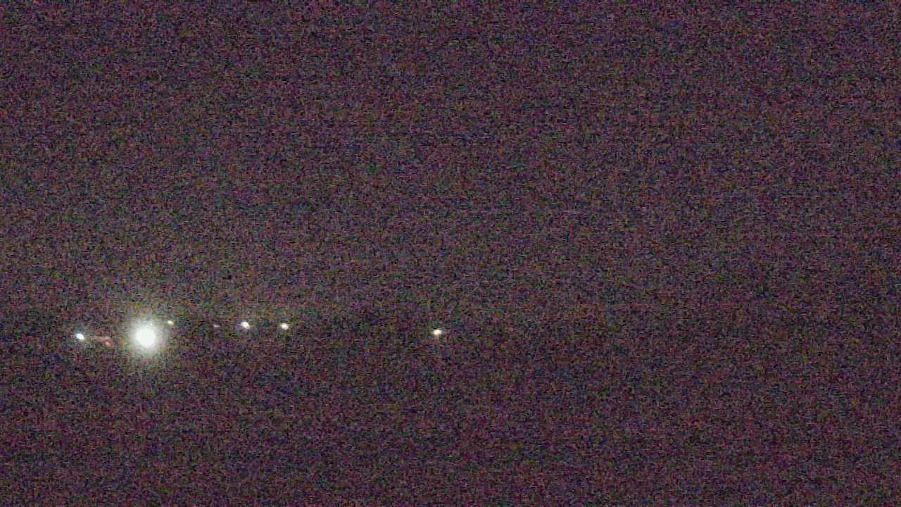 Thumbnail for current weather camera view from Walkers Bluff in Cambria, Illinois
