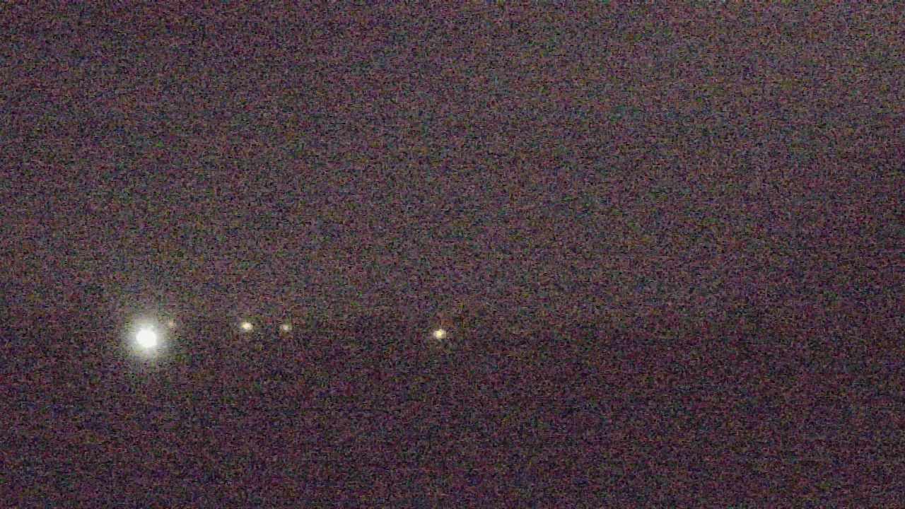 Thumbnail for current weather camera view from Walkers Bluff in Cambria, Illinois