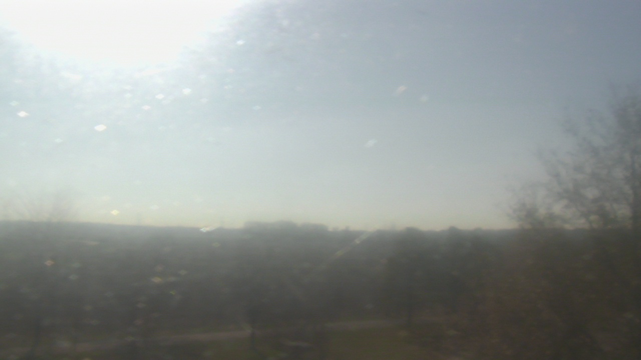 Thumbnail for current weather camera view from Walkers Bluff in Cambria, Illinois