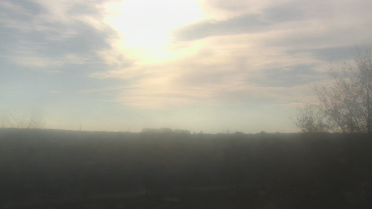 Thumbnail for current weather camera view from Walkers Bluff in Cambria, Illinois