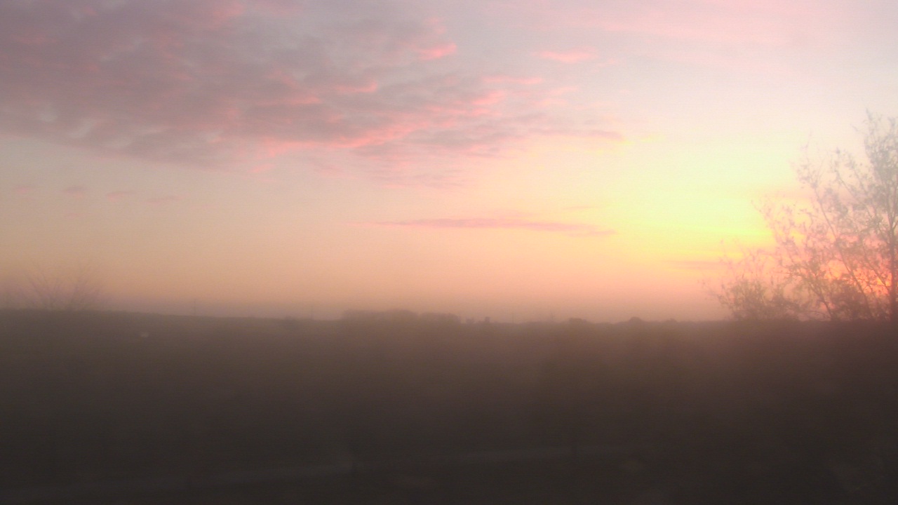 Thumbnail for current weather camera view from Walkers Bluff in Cambria, Illinois