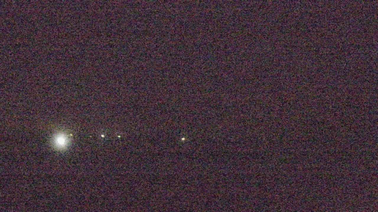 Thumbnail for current weather camera view from Walkers Bluff in Cambria, Illinois