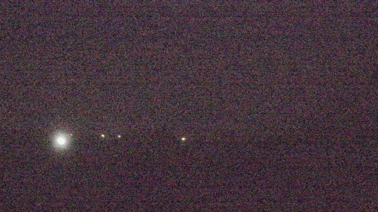 Thumbnail for current weather camera view from Walkers Bluff in Cambria, Illinois