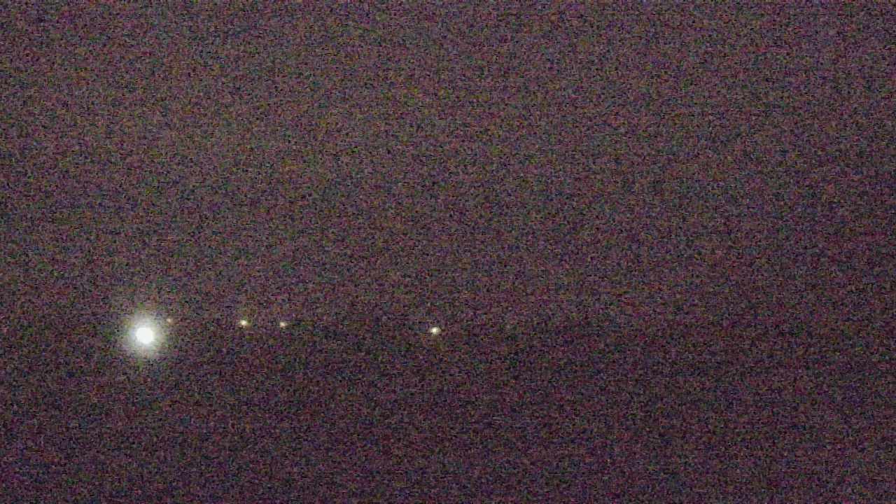 Thumbnail for current weather camera view from Walkers Bluff in Cambria, Illinois