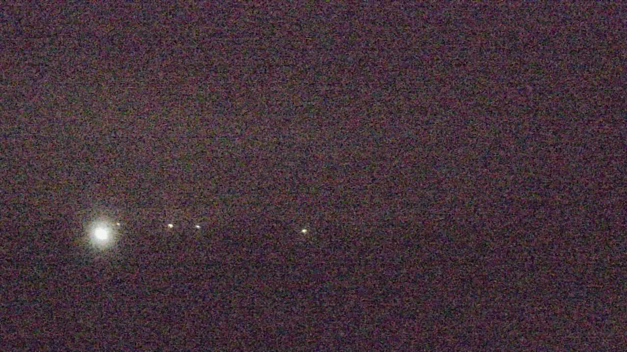Thumbnail for current weather camera view from Walkers Bluff in Cambria, Illinois