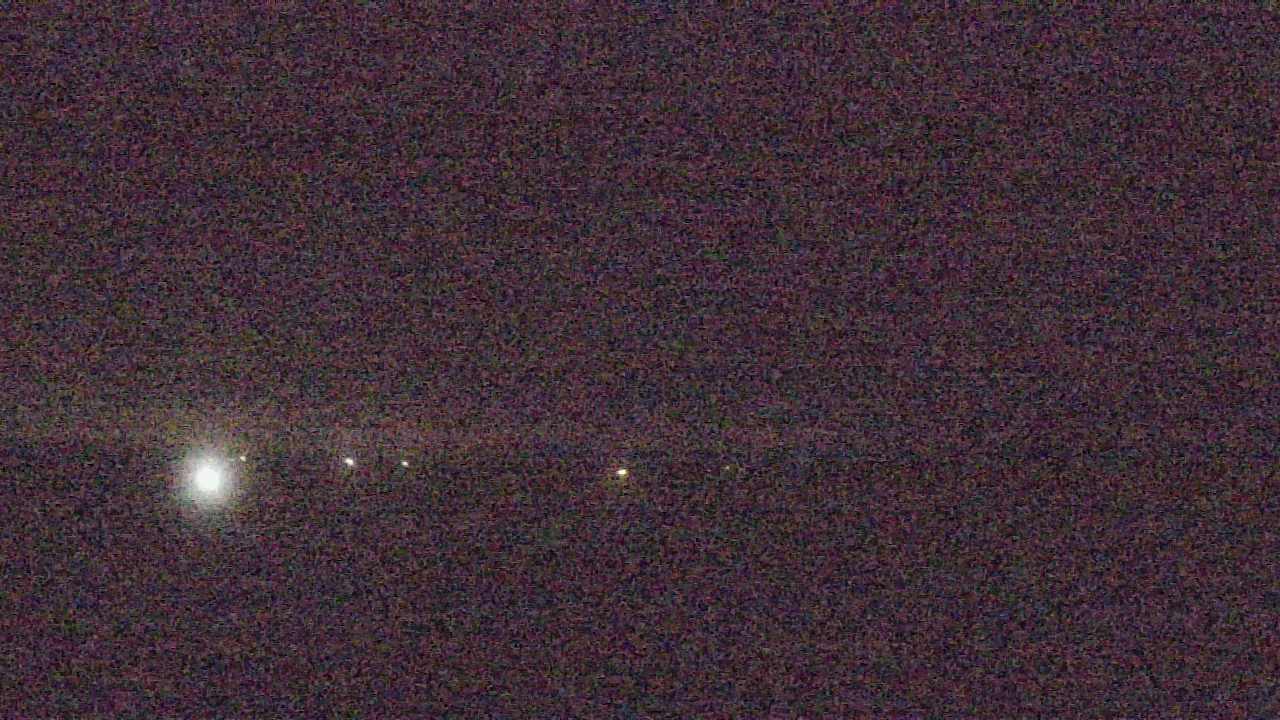 Thumbnail for current weather camera view from Walkers Bluff in Cambria, Illinois