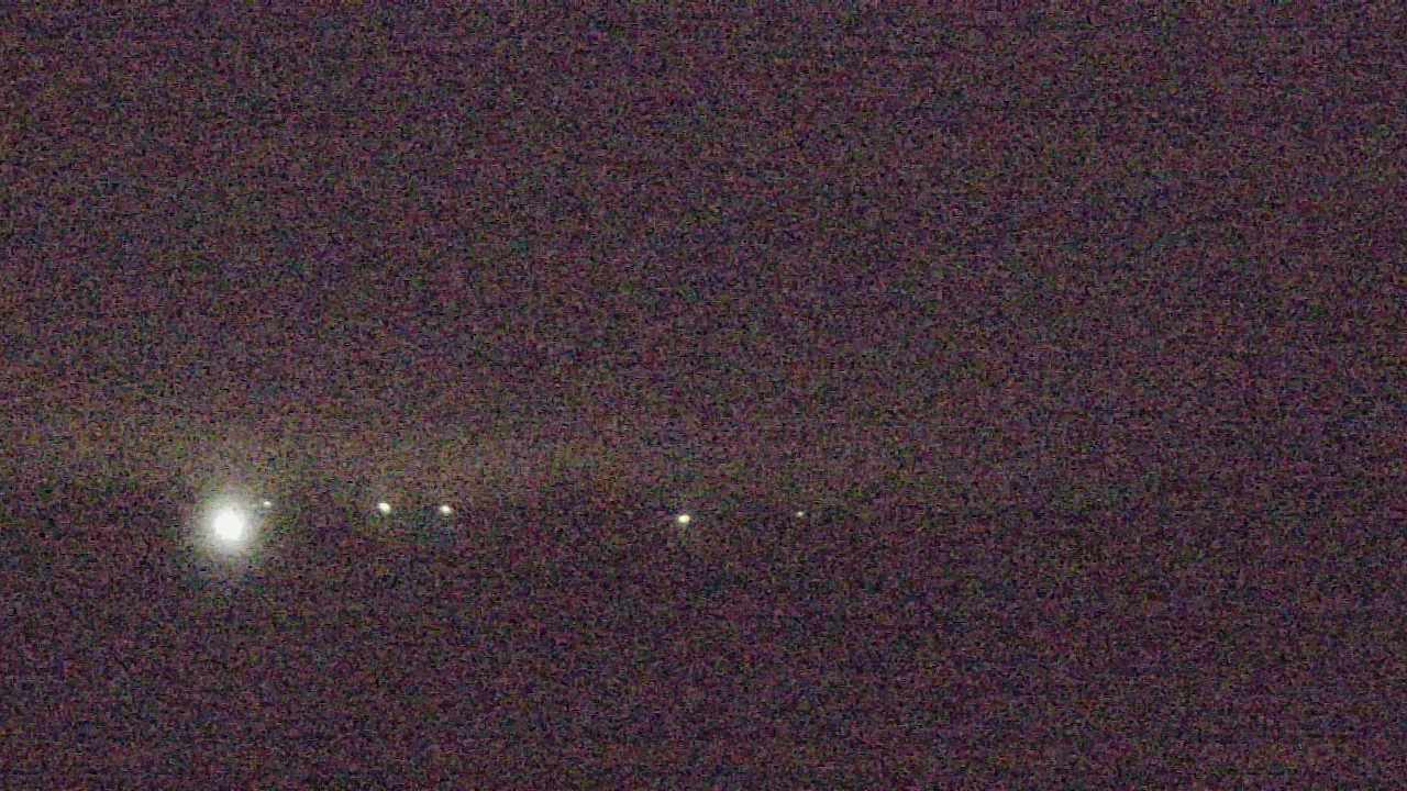 Thumbnail for current weather camera view from Walkers Bluff in Cambria, Illinois