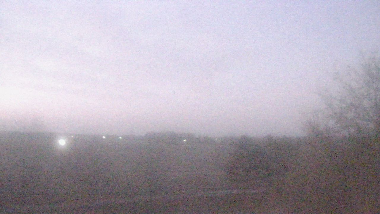 Thumbnail for current weather camera view from Walkers Bluff in Cambria, Illinois