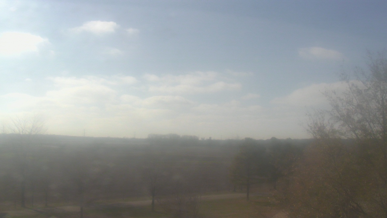 Thumbnail for current weather camera view from Walkers Bluff in Cambria, Illinois