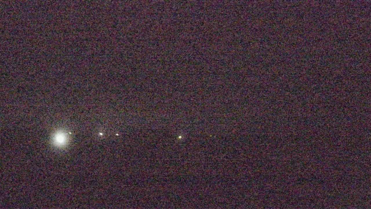 Thumbnail for current weather camera view from Walkers Bluff in Cambria, Illinois