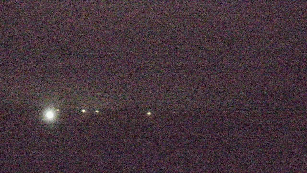 Thumbnail for current weather camera view from Walkers Bluff in Cambria, Illinois