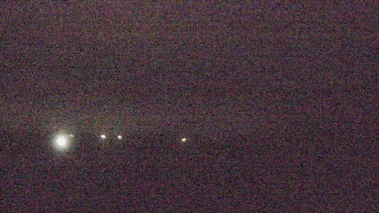 Thumbnail for current weather camera view from Walkers Bluff in Cambria, Illinois