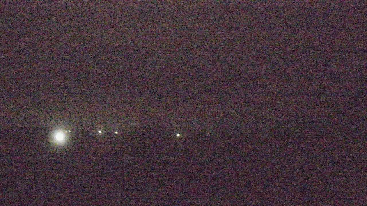 Thumbnail for current weather camera view from Walkers Bluff in Cambria, Illinois