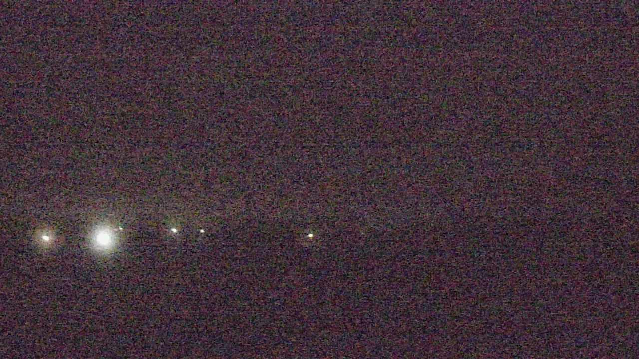 Thumbnail for current weather camera view from Walkers Bluff in Cambria, Illinois