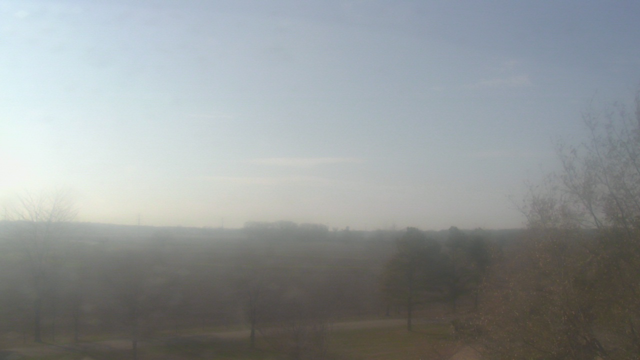 Thumbnail for current weather camera view from Walkers Bluff in Cambria, Illinois