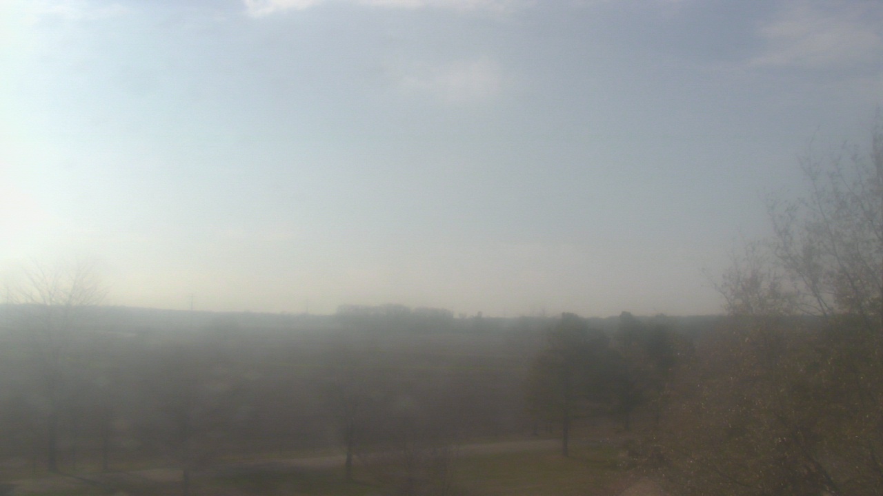 Thumbnail for current weather camera view from Walkers Bluff in Cambria, Illinois