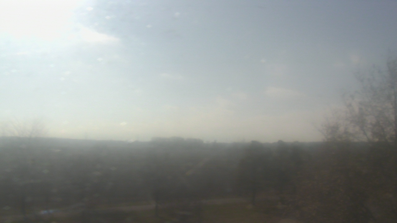 Thumbnail for current weather camera view from Walkers Bluff in Cambria, Illinois