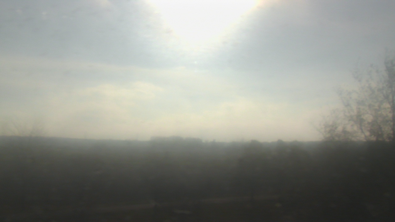 Thumbnail for current weather camera view from Walkers Bluff in Cambria, Illinois