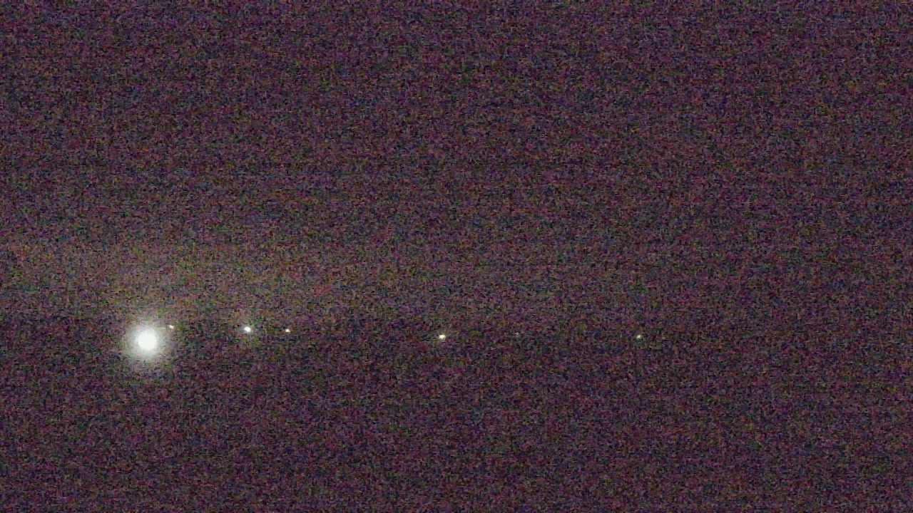 Thumbnail for current weather camera view from Walkers Bluff in Cambria, Illinois