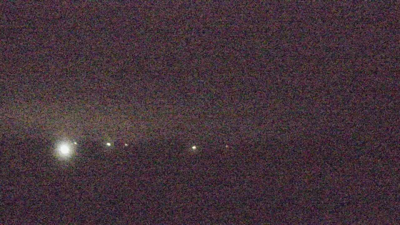 Thumbnail for current weather camera view from Walkers Bluff in Cambria, Illinois