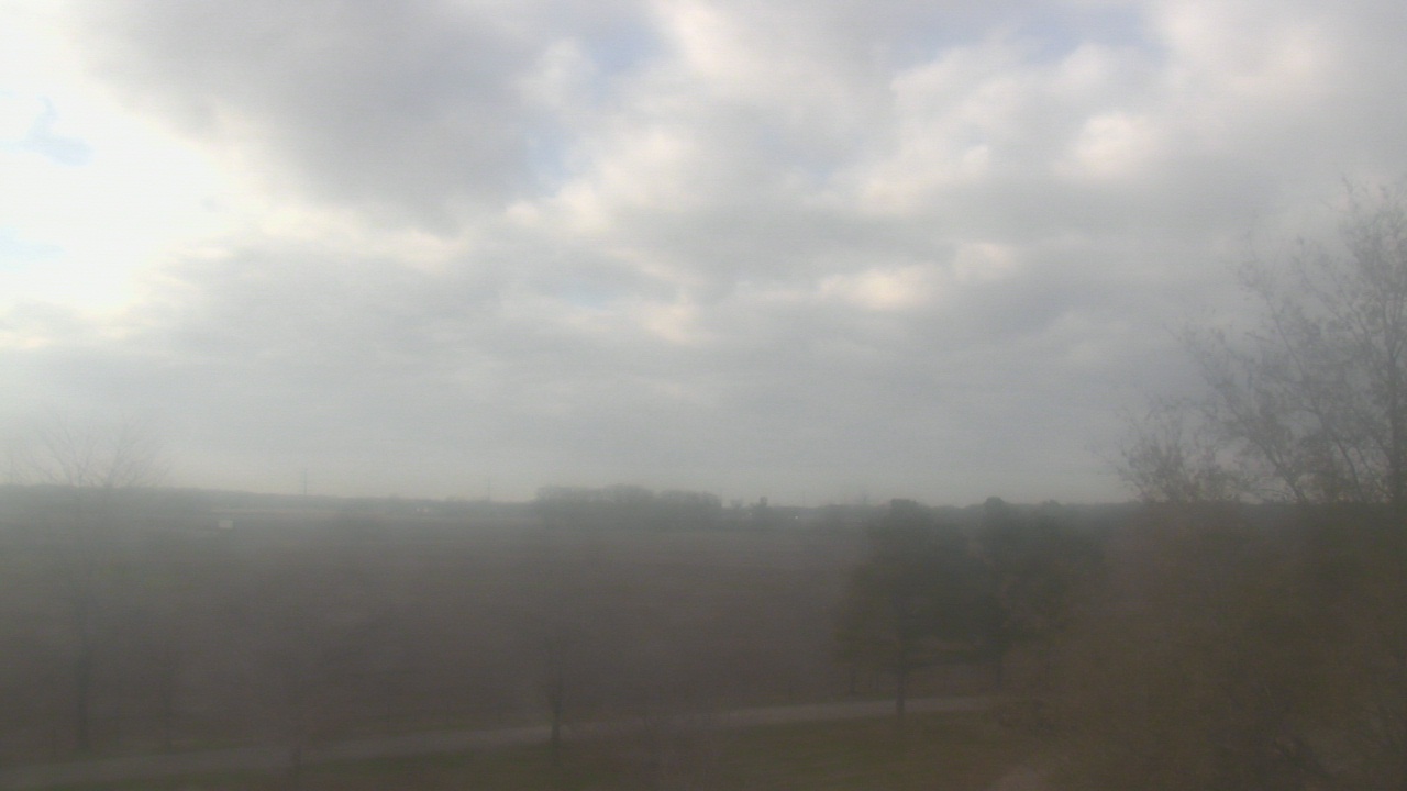 Thumbnail for current weather camera view from Walkers Bluff in Cambria, Illinois