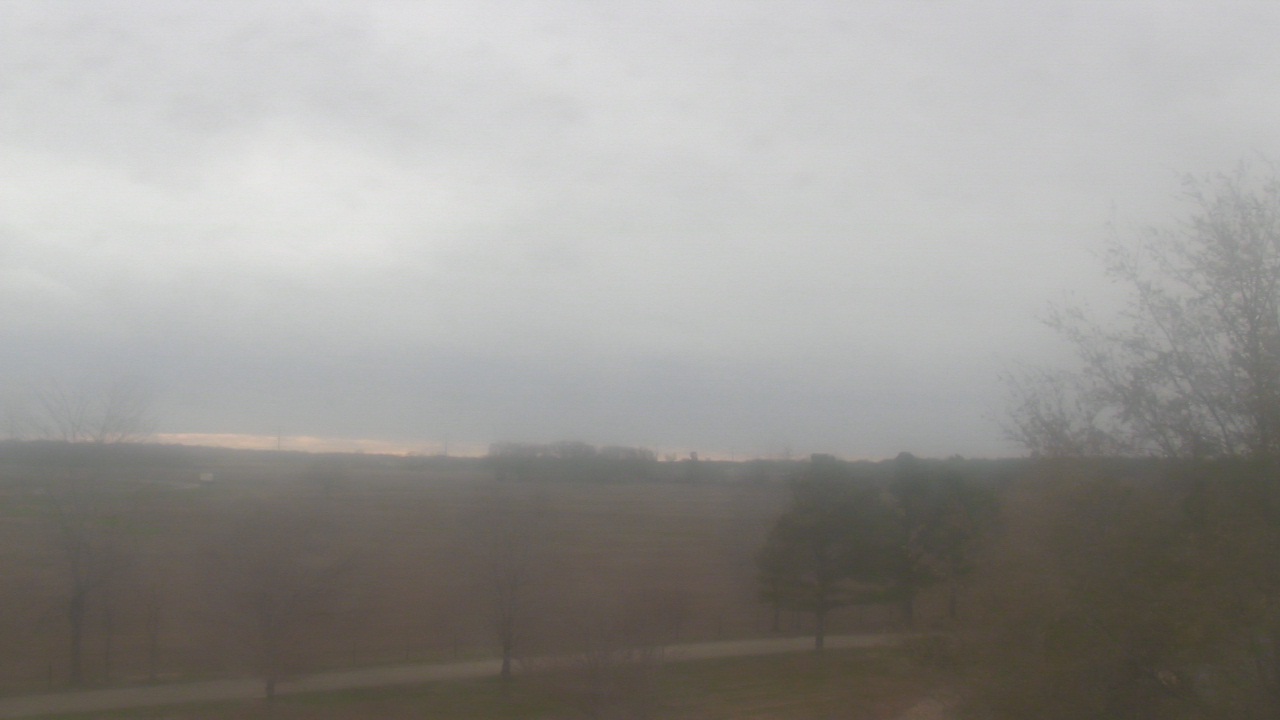 Thumbnail for current weather camera view from Walkers Bluff in Cambria, Illinois