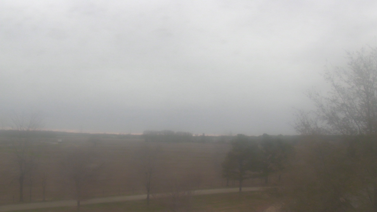 Thumbnail for current weather camera view from Walkers Bluff in Cambria, Illinois