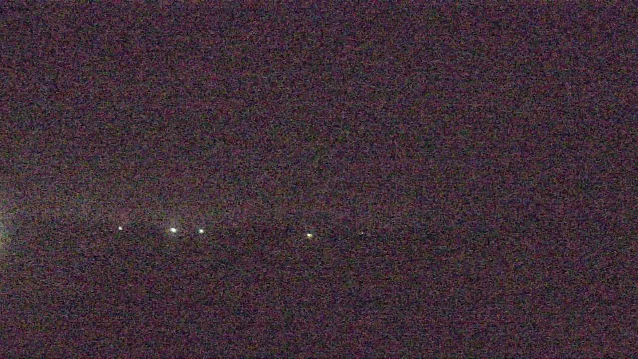 Thumbnail for current weather camera view from Walkers Bluff in Cambria, Illinois