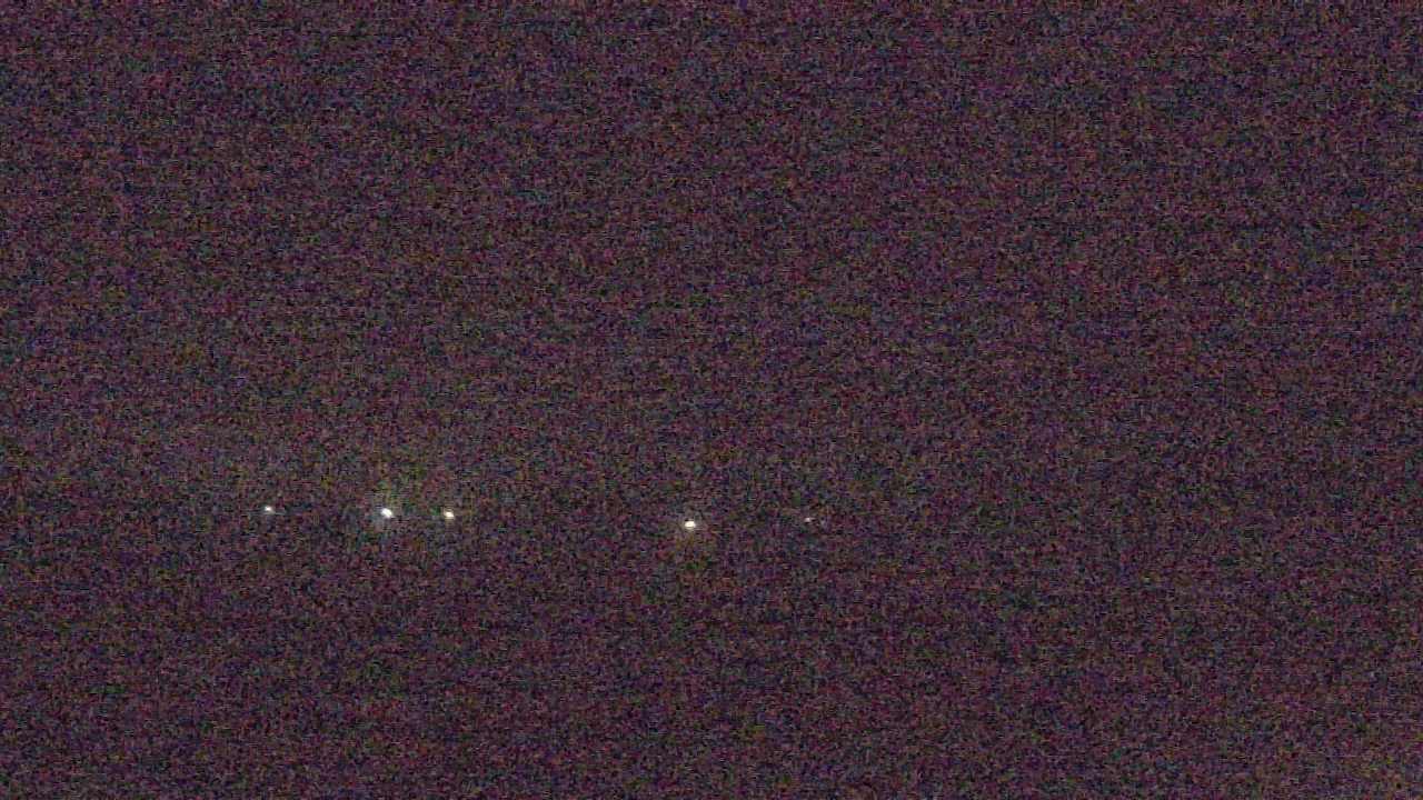 Thumbnail for current weather camera view from Walkers Bluff in Cambria, Illinois