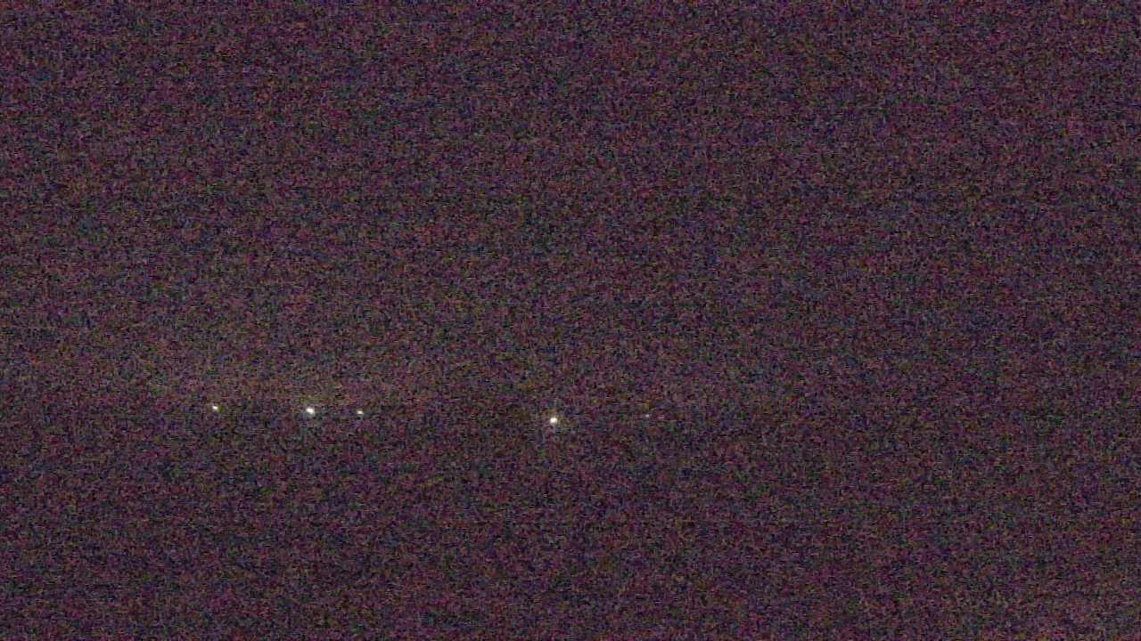 Thumbnail for current weather camera view from Walkers Bluff in Cambria, Illinois