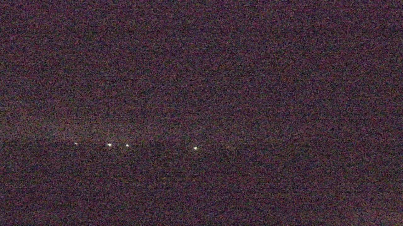 Thumbnail for current weather camera view from Walkers Bluff in Cambria, Illinois