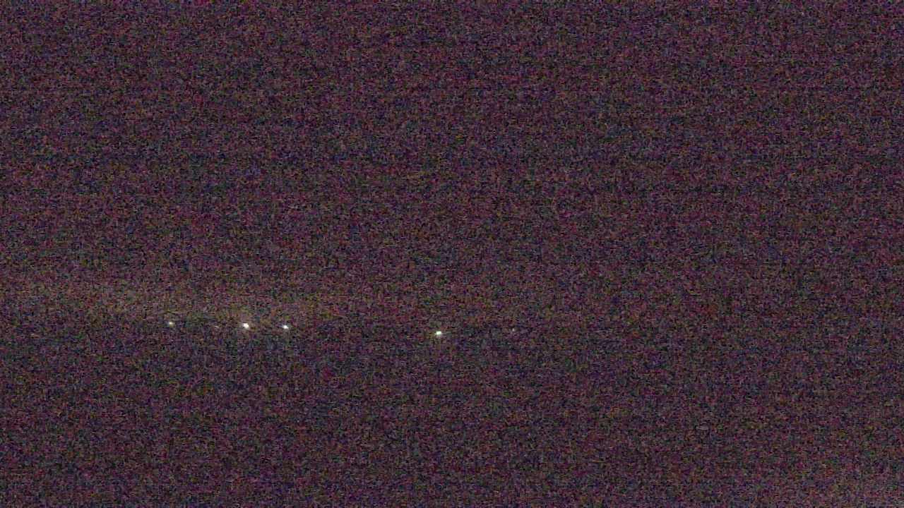 Thumbnail for current weather camera view from Walkers Bluff in Cambria, Illinois