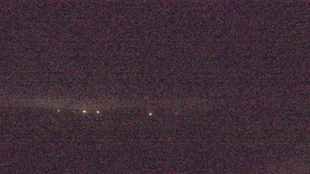 Thumbnail for current weather camera view from Walkers Bluff in Cambria, Illinois