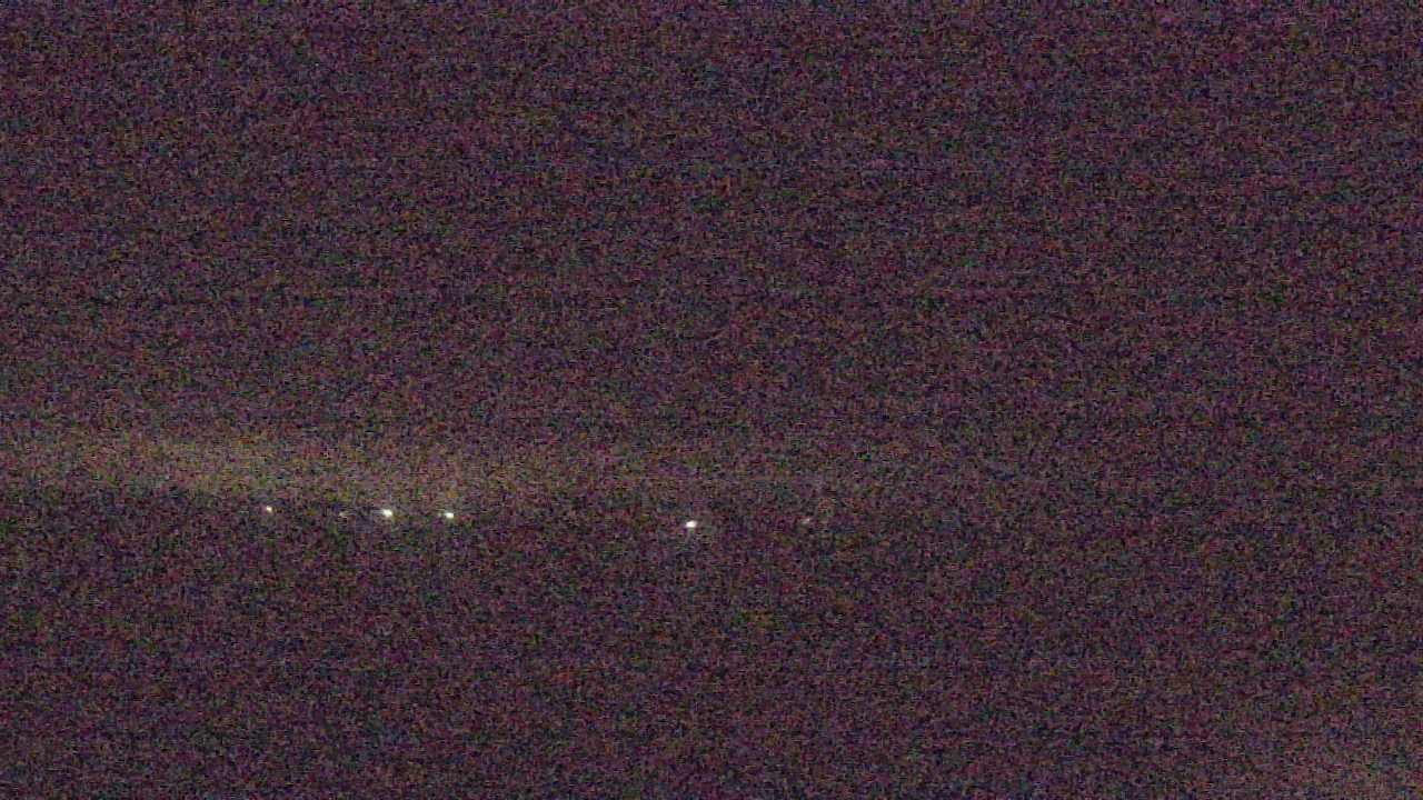 Thumbnail for current weather camera view from Walkers Bluff in Cambria, Illinois