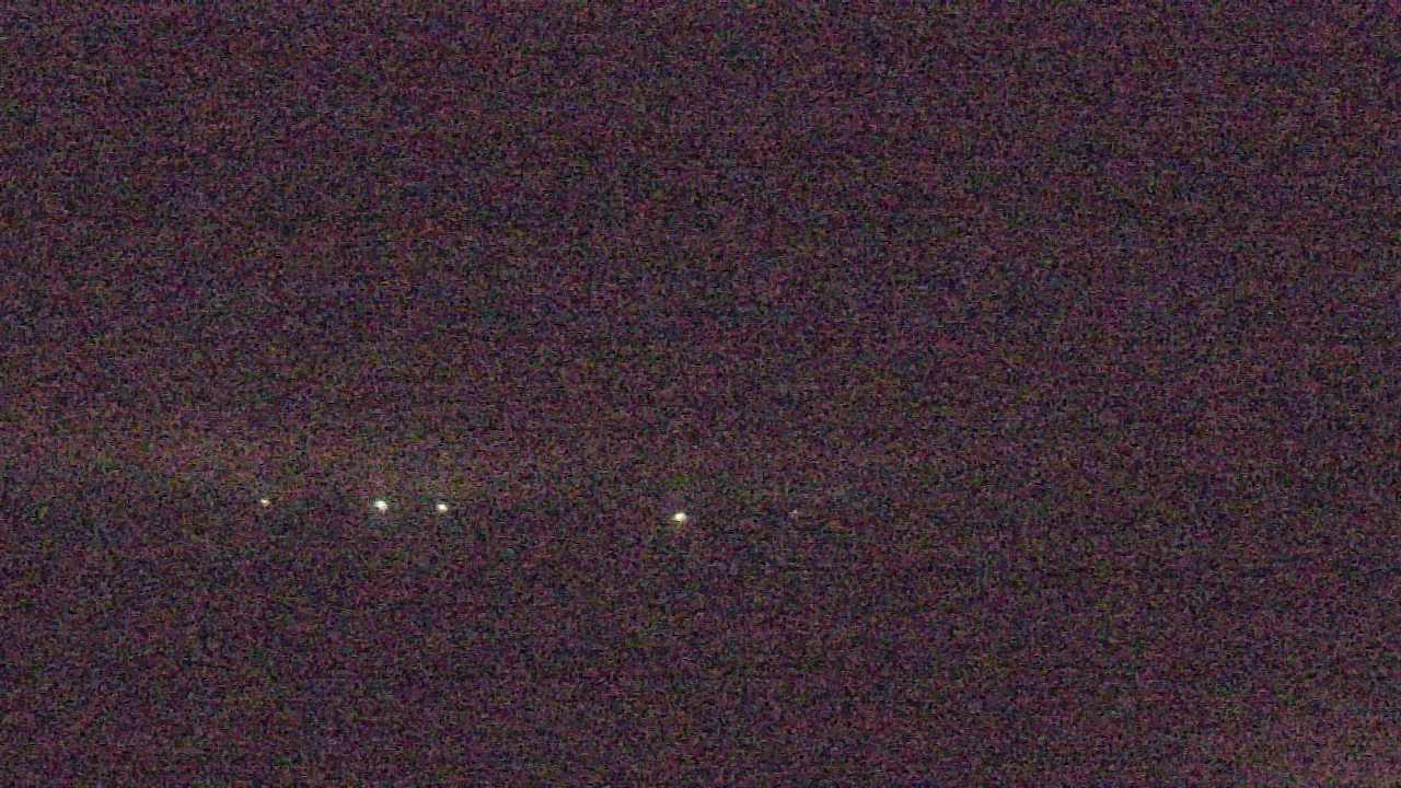 Thumbnail for current weather camera view from Walkers Bluff in Cambria, Illinois