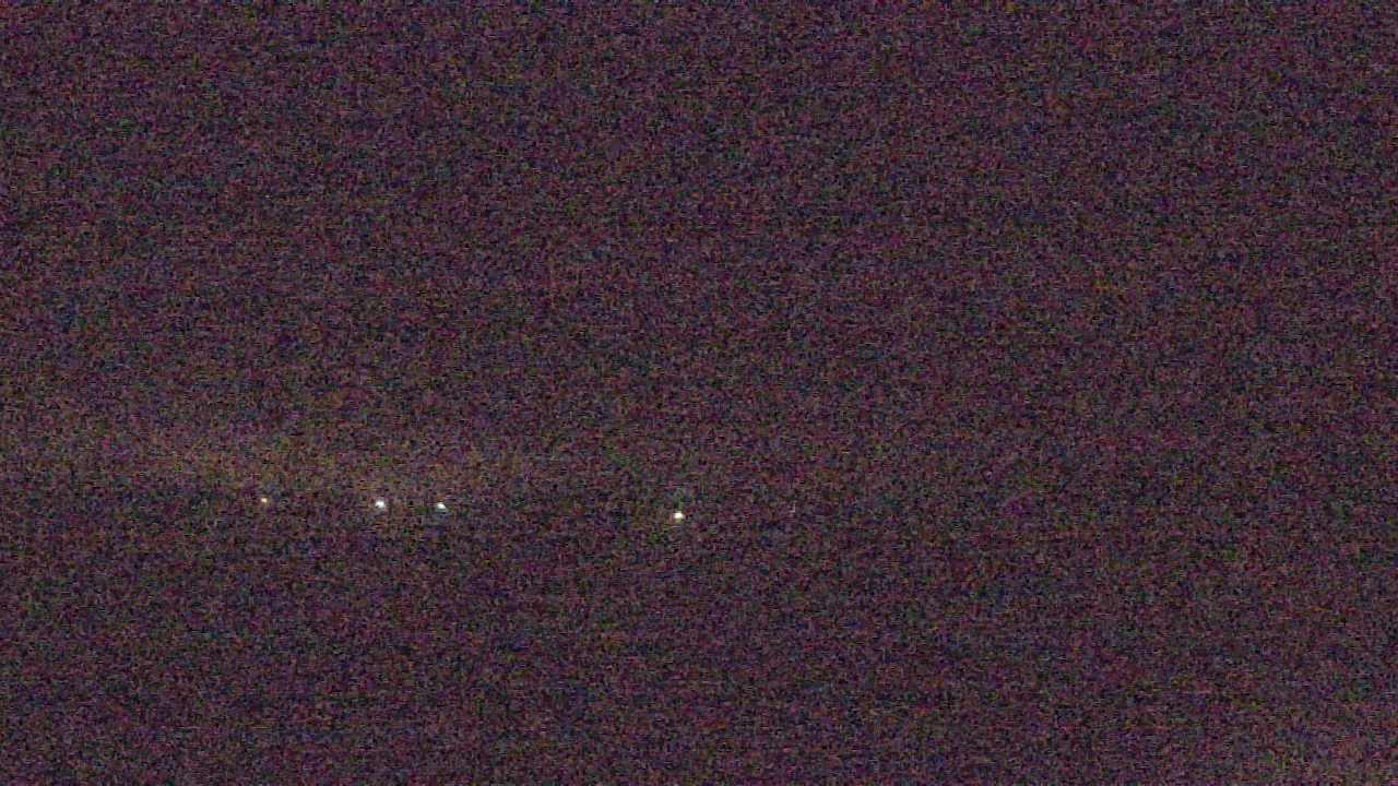 Thumbnail for current weather camera view from Walkers Bluff in Cambria, Illinois