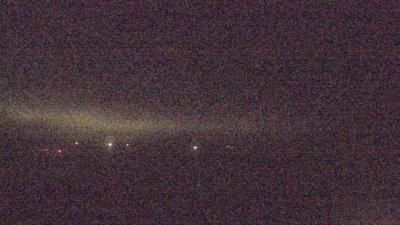 Thumbnail for current weather camera view from Walkers Bluff in Cambria, Illinois