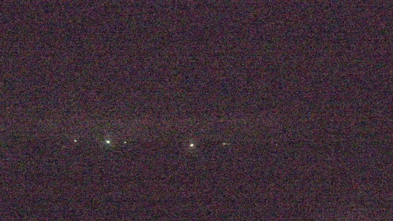 Thumbnail for current weather camera view from Walkers Bluff in Cambria, Illinois