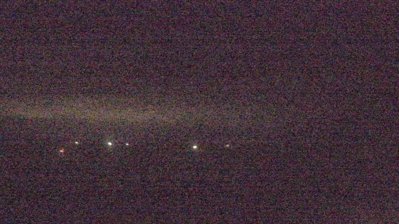 Thumbnail for current weather camera view from Walkers Bluff in Cambria, Illinois