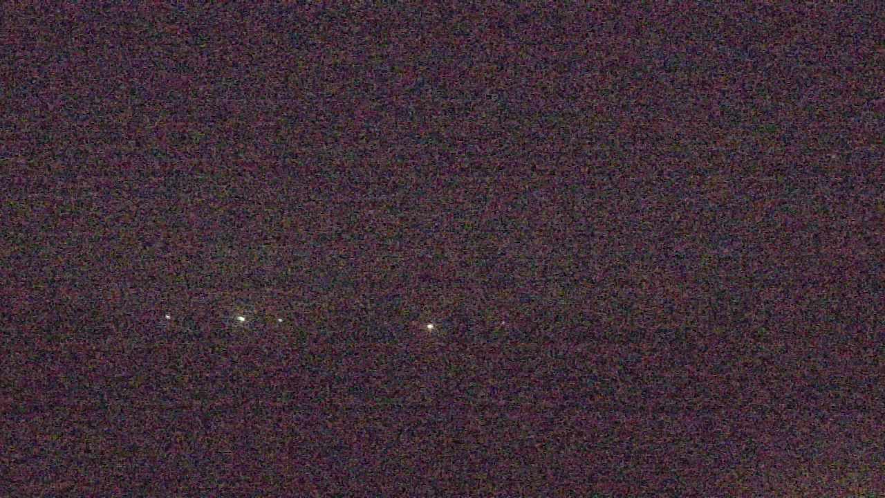 Thumbnail for current weather camera view from Walkers Bluff in Cambria, Illinois