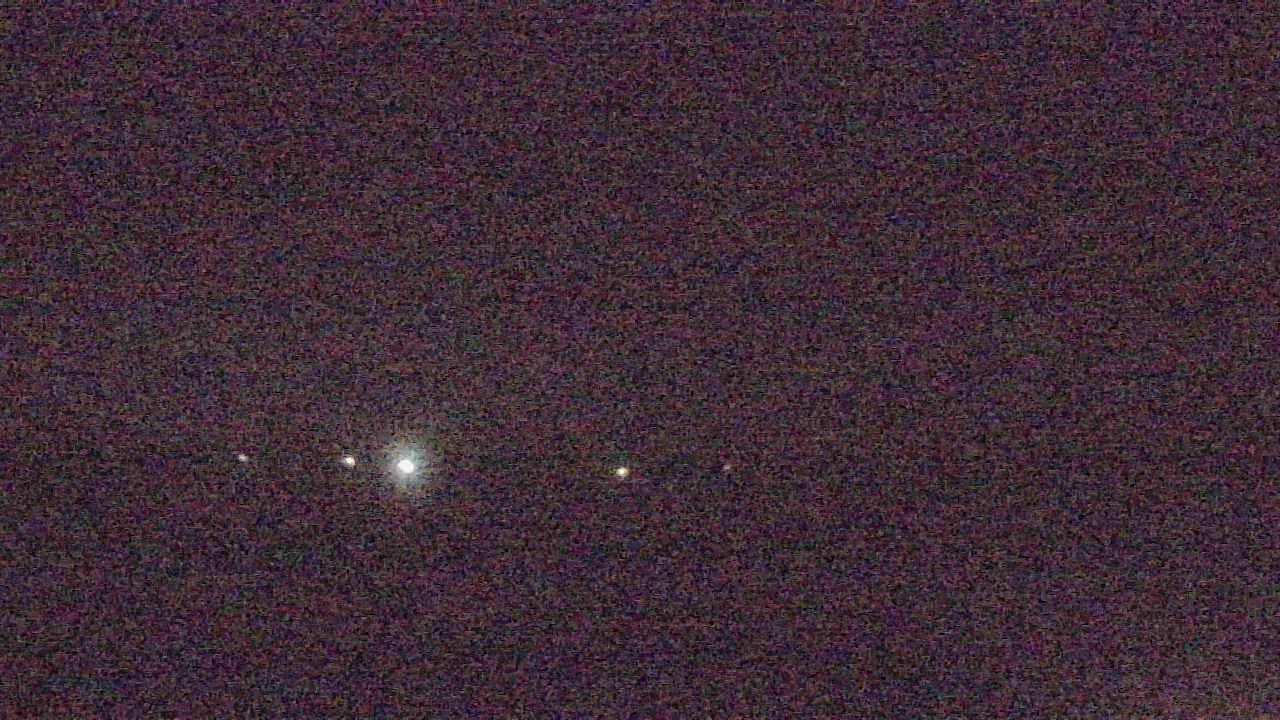 Thumbnail for current weather camera view from Walkers Bluff in Cambria, Illinois