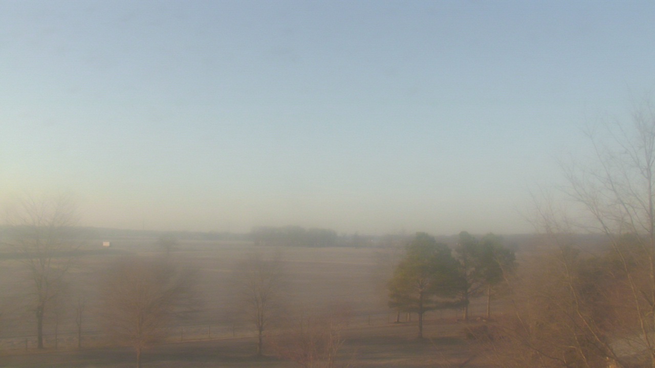 Thumbnail for current weather camera view from Walkers Bluff in Cambria, Illinois