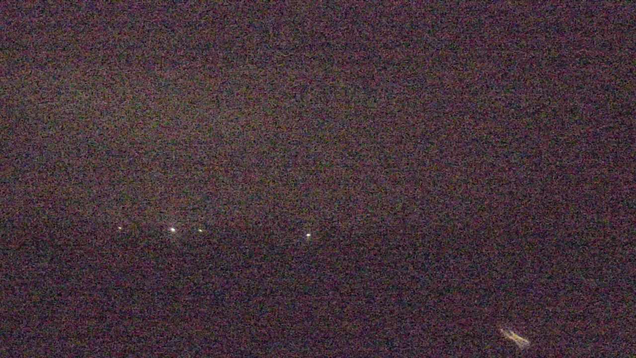Thumbnail for current weather camera view from Walkers Bluff in Cambria, Illinois