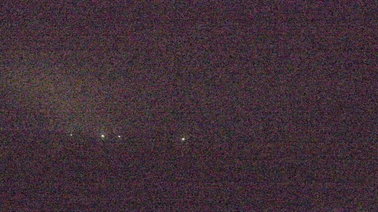 Thumbnail for current weather camera view from Walkers Bluff in Cambria, Illinois