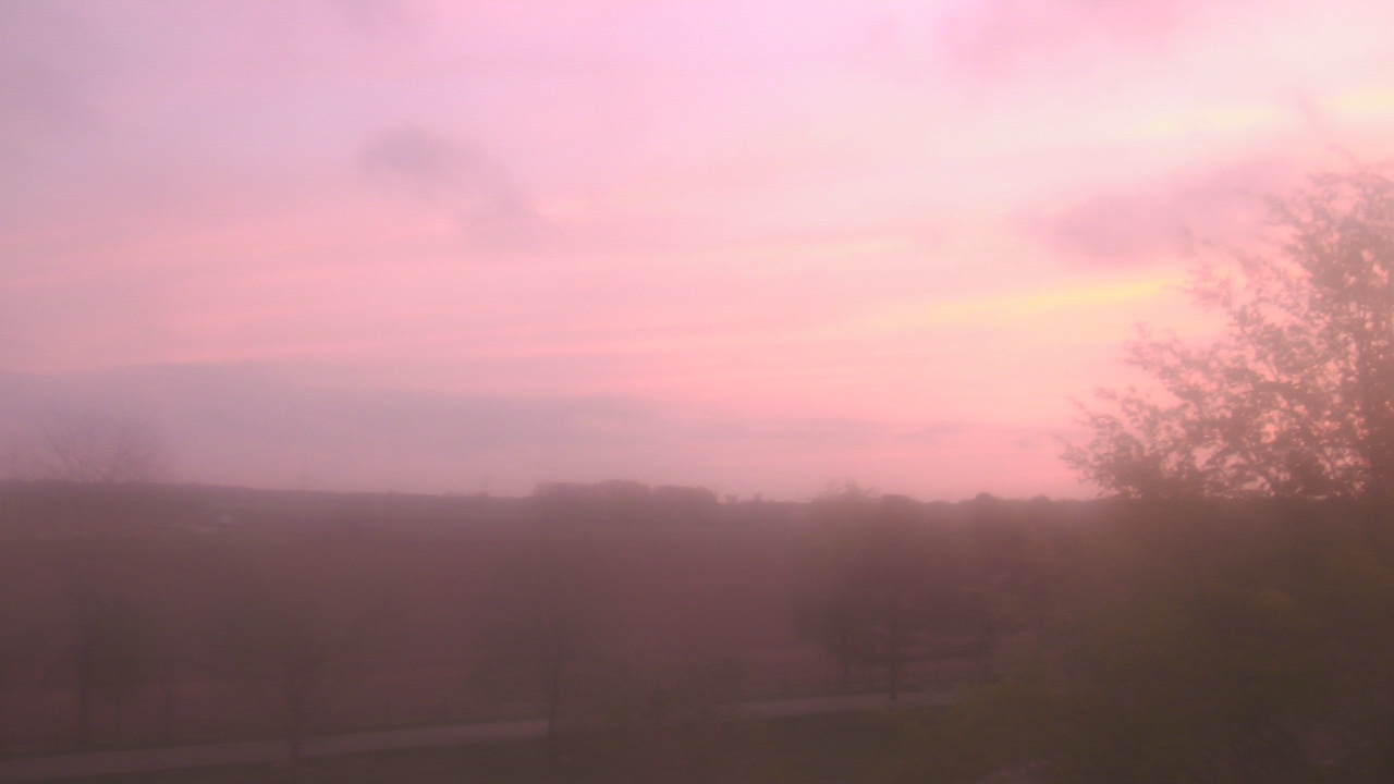Thumbnail for current weather camera view from Walkers Bluff in Cambria, Illinois