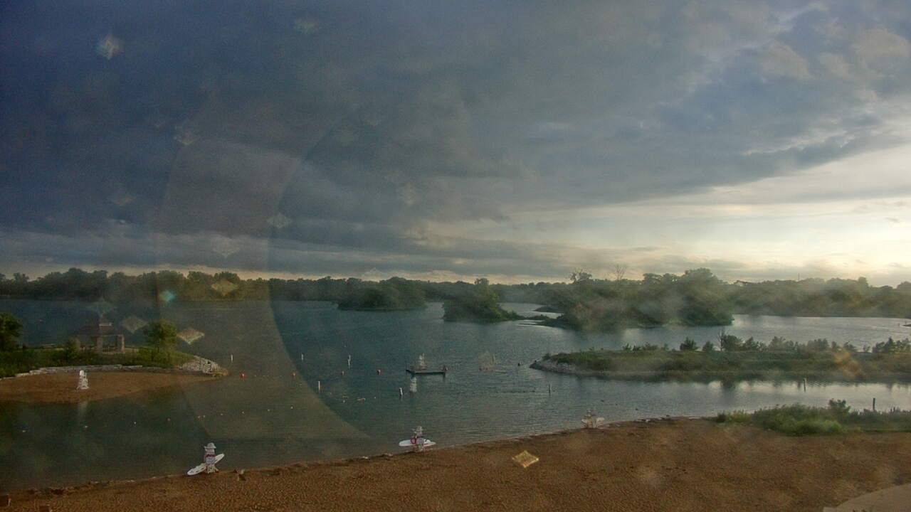 Thumbnail for current weather camera view from Three Oaks Recreation Area in Crystal Lake, Illinois