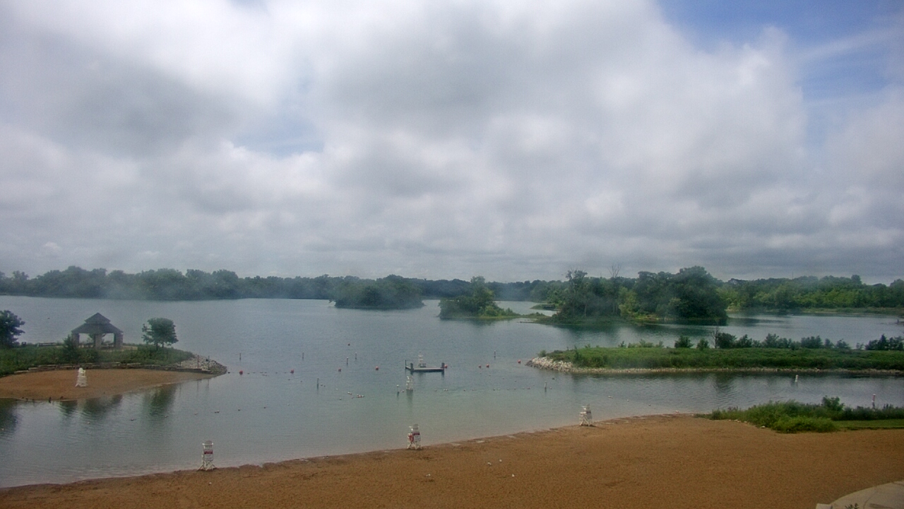 Thumbnail for current weather camera view from Three Oaks Recreation Area in Crystal Lake, Illinois
