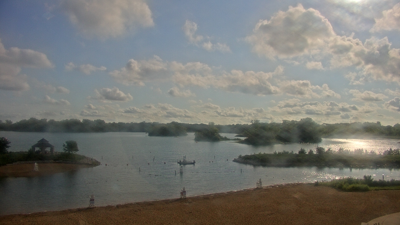 Thumbnail for current weather camera view from Three Oaks Recreation Area in Crystal Lake, Illinois